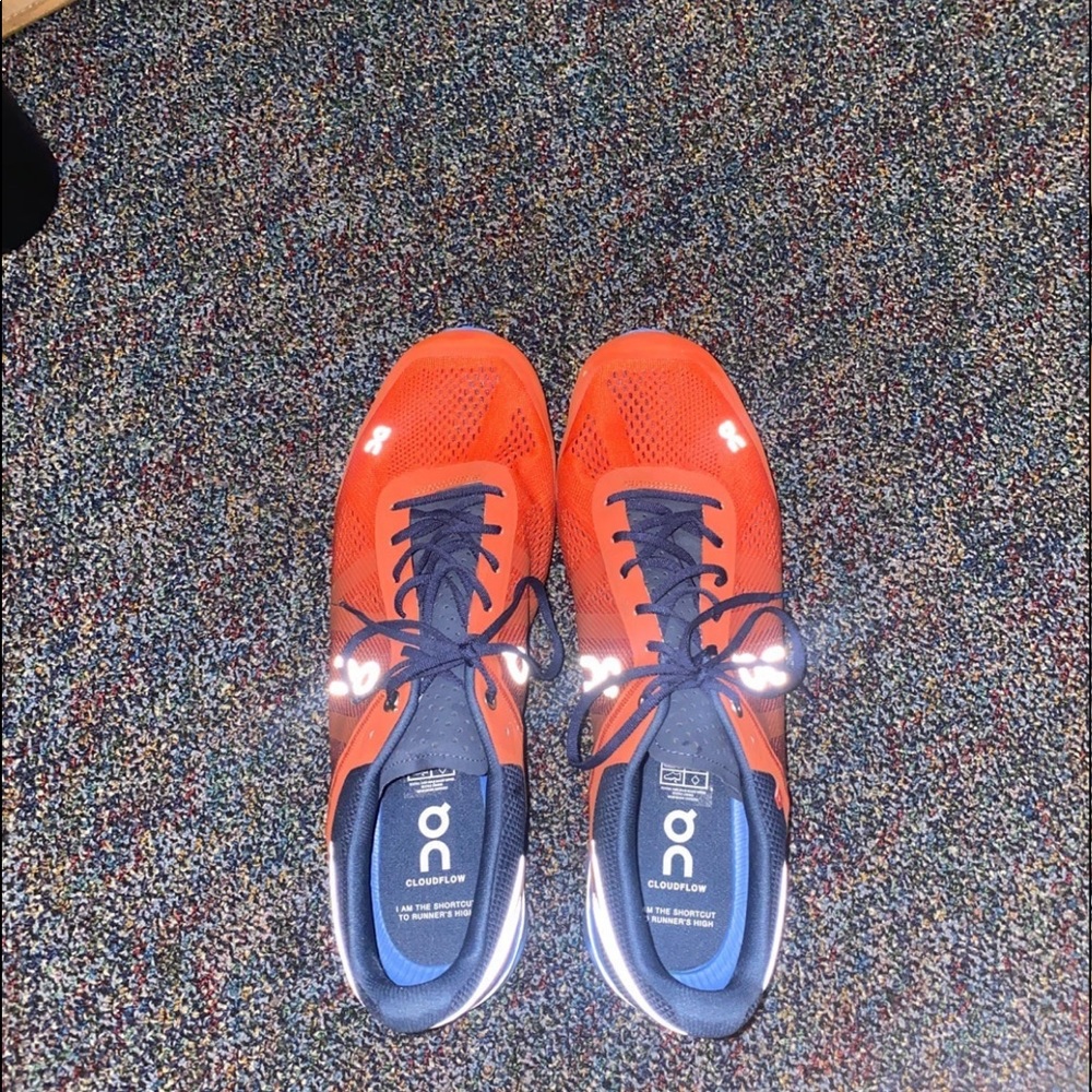 On cloud mens running shoe